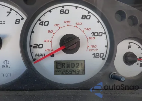 2002 Ford Escape Xls z USA, uszkodzony, nr VIN 1FMYU02122KB88097